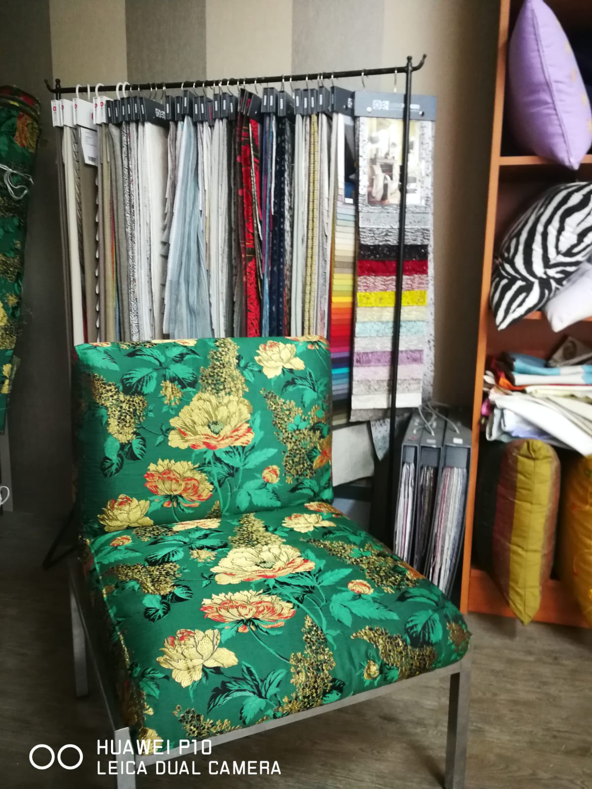 sediolina tappezzata verde