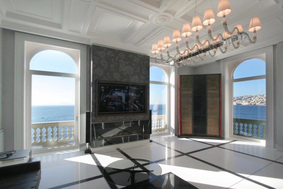 Salone di villa in marmo