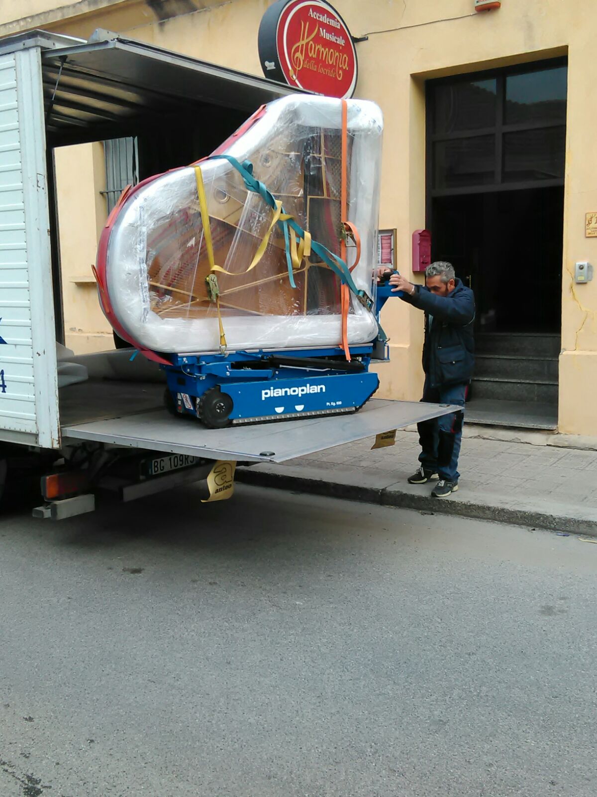 trasloco pianoforte a coda