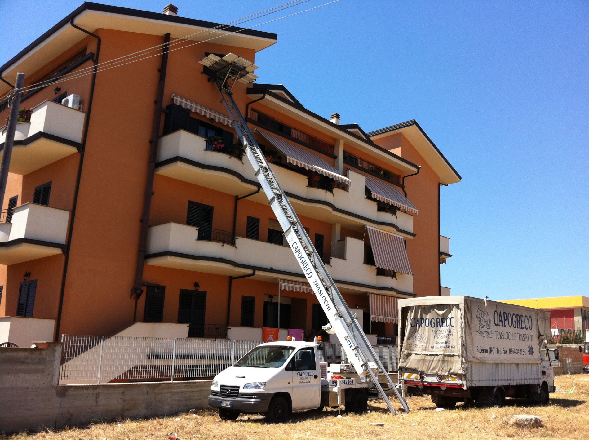 Noleggio piattaforme aeree con conducente