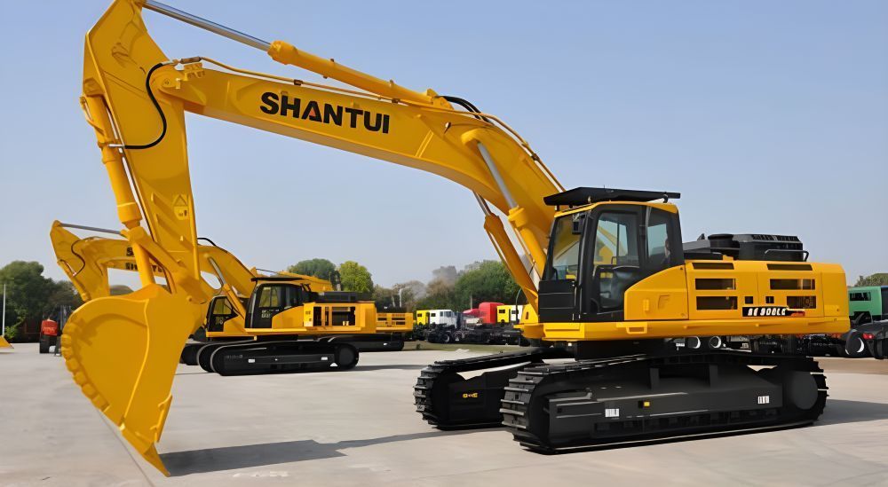 A Shantui Excavator is Parked in a Parking Lot — Rowdraulics NQ Pty Ltd in Mount Louisa, QLD