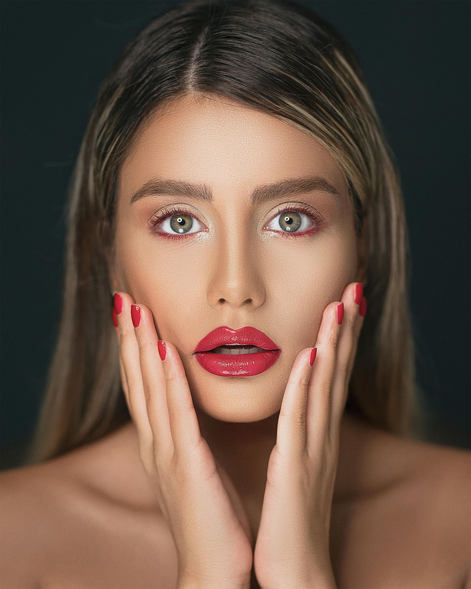 woman with gel and BIAB nails 