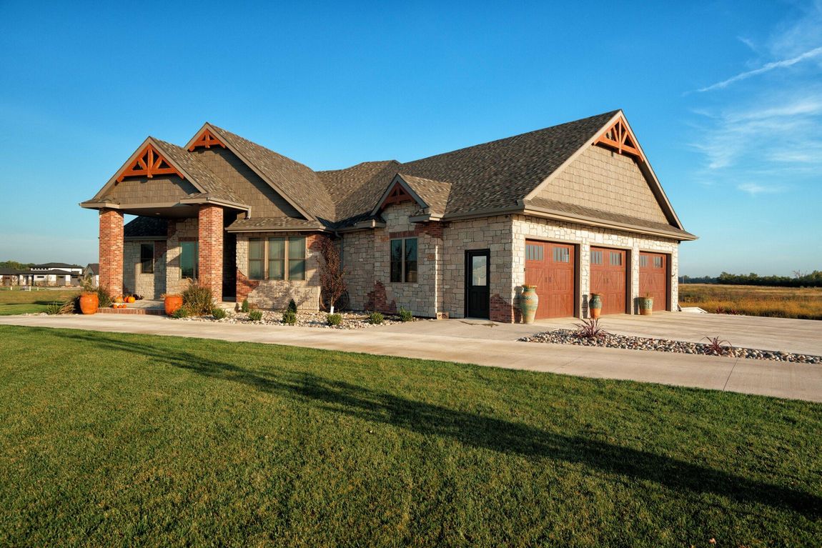 New Home Builder Salina, KS Kelly Dunn Construction