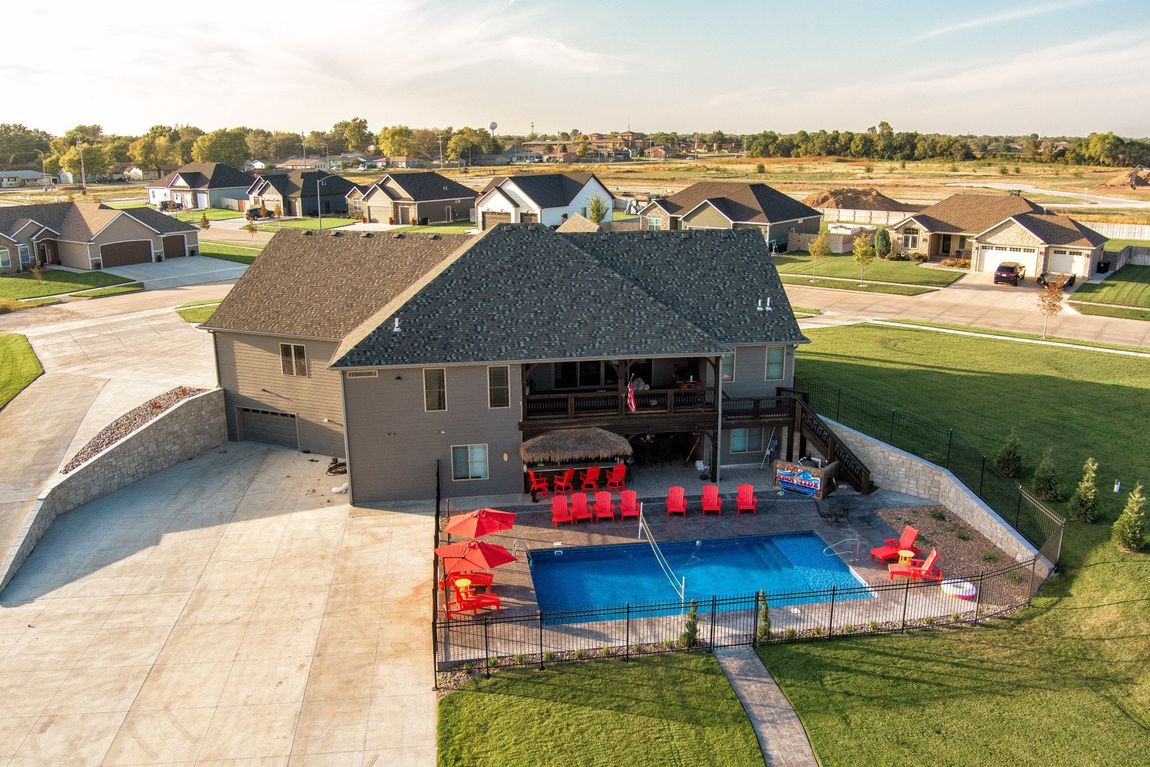 New Home Builder Salina, KS Kelly Dunn Construction