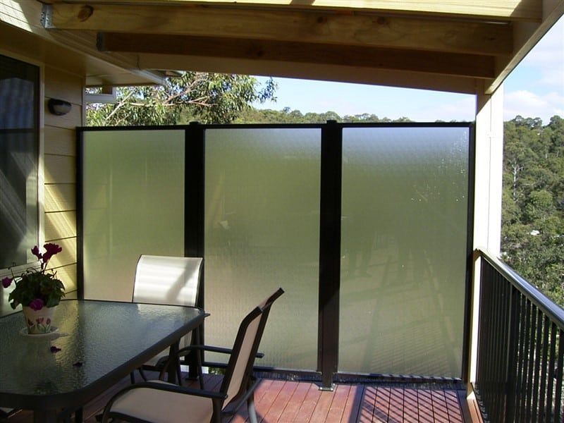 A Balcony With A Table And Chairs And Frosted Glass Screens - Balustrade in Singleton, NSW