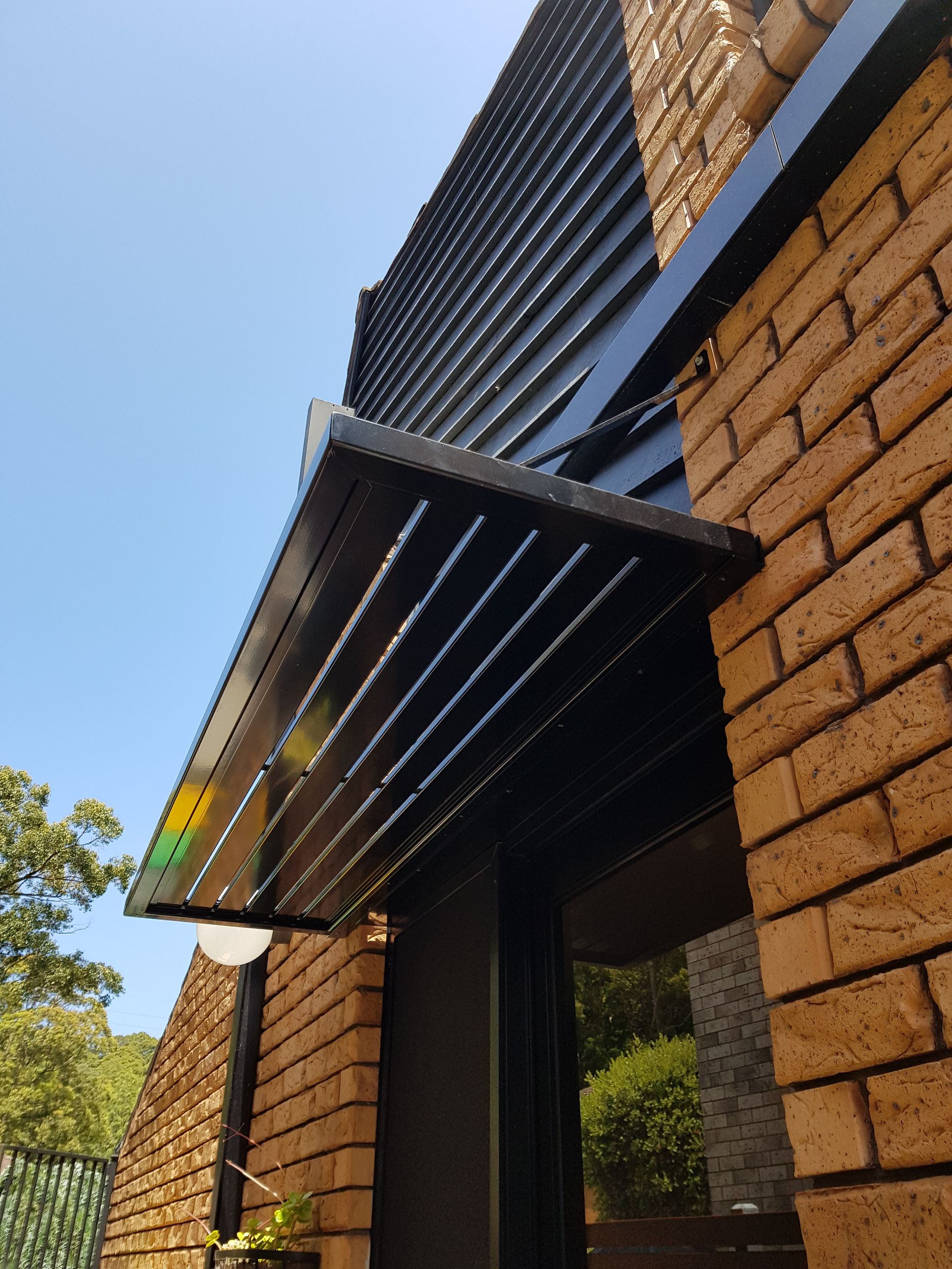 Sunhood Horizontal Slat