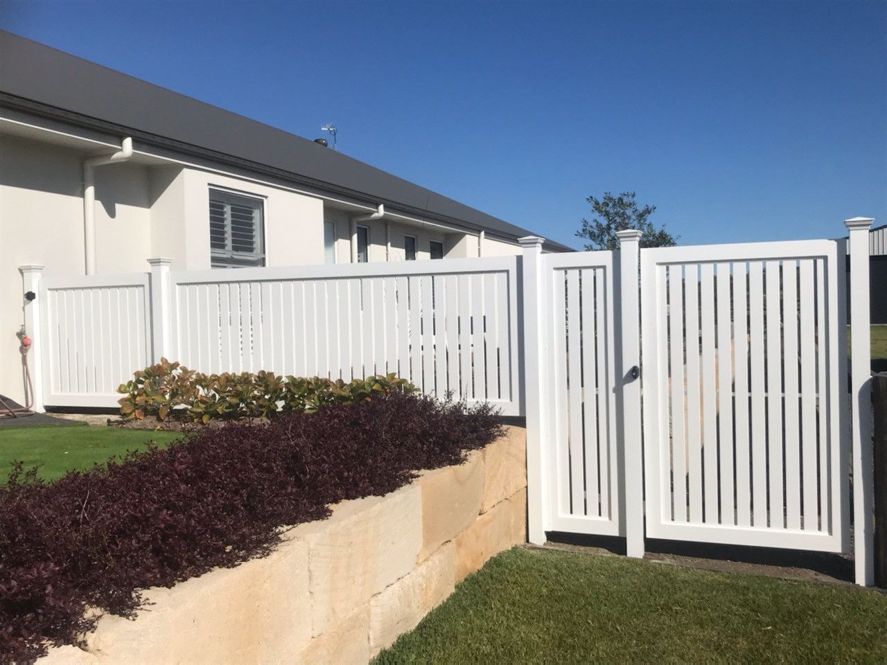 white Gate Newcastle - NSW