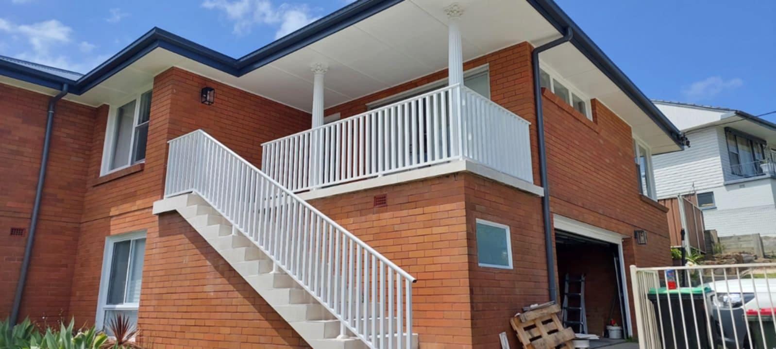White Balustrade -  Aluminium Balustrade in Newcastle, NSW