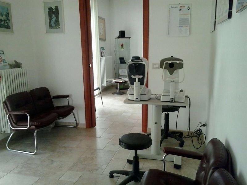 macchinari per visite oculistiche