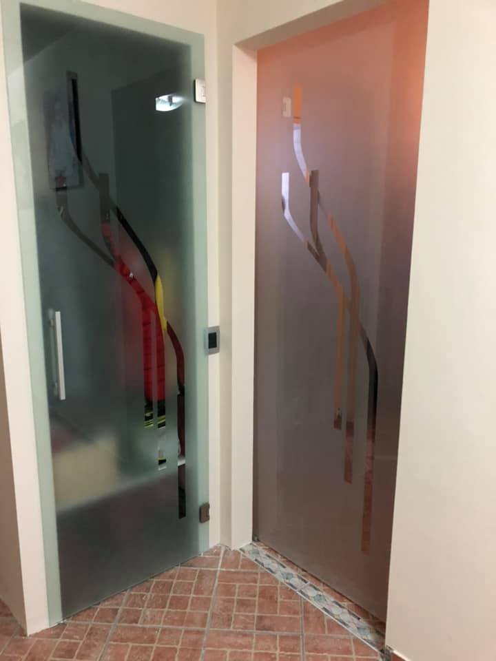 porte di vetro per ambienti interni