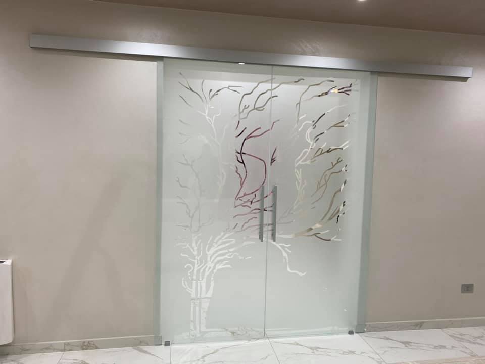 porta di cristallo decorato