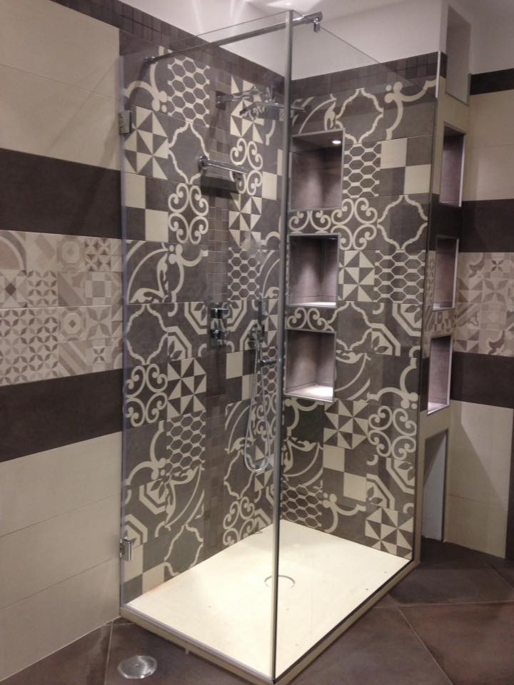 cabina doccia di vetro