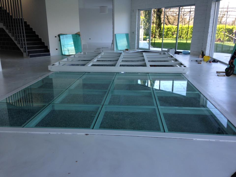 pavimentazione con vetri