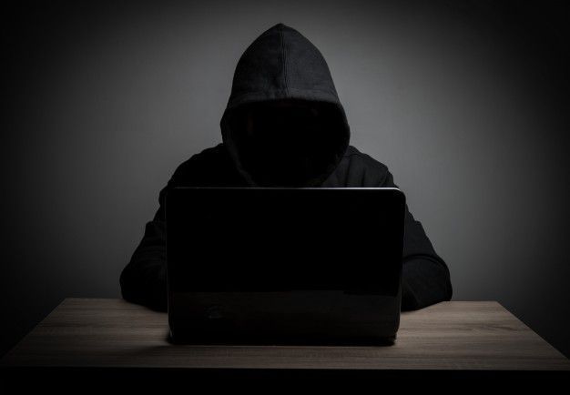 Sites que permitirem o compartilhamento de conteúdo, anúncios e links de obras pirateadas estão passíveis de punição.