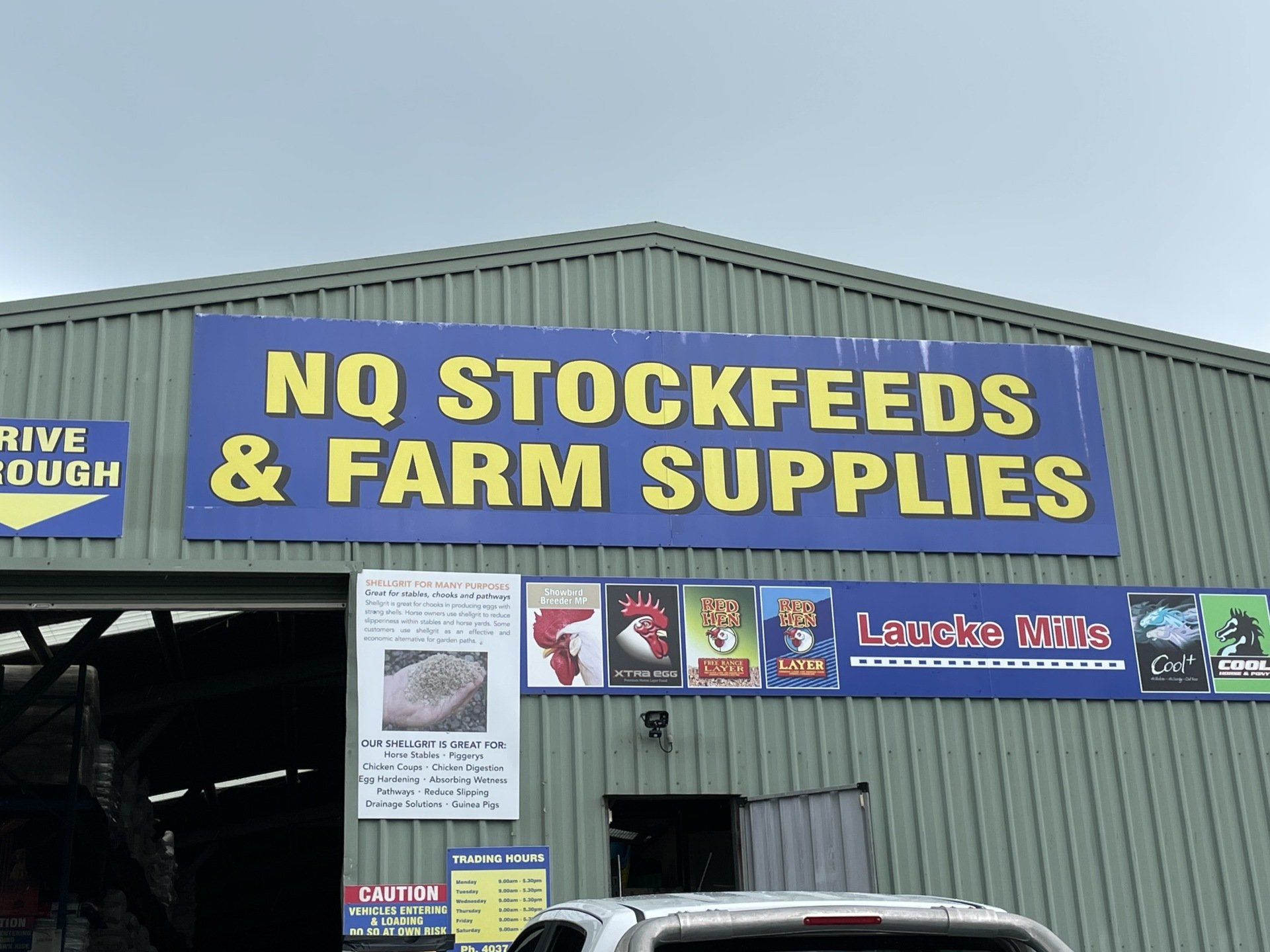 A Building With a Sign That Says NQ Stockfeeds & Farm Supplies — NQ Stockfeeds & Farm Supplies in Yorkeys Knob, QLD