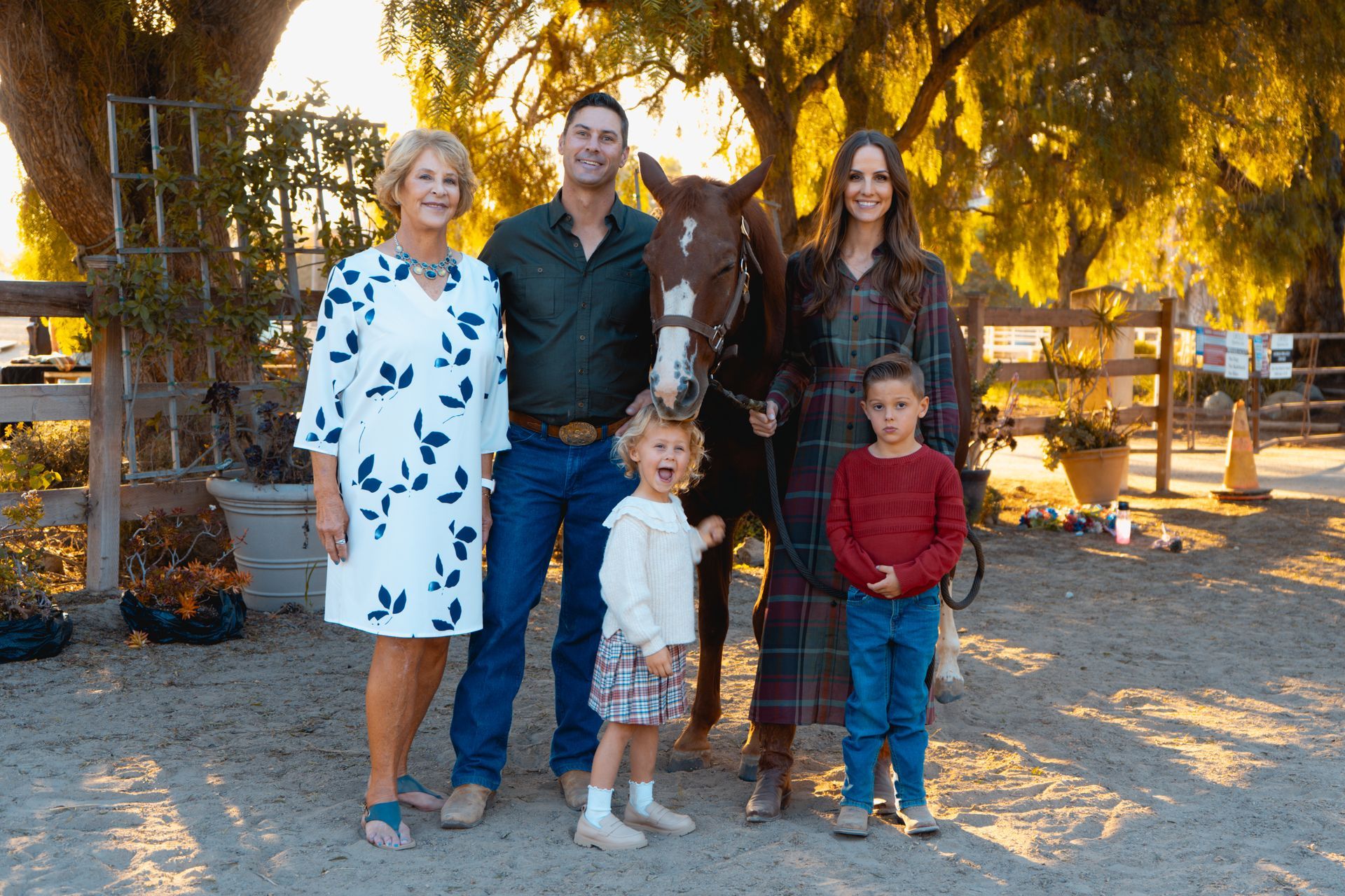 Family portrait in San Juan Capistrano by Jelena's Photo.