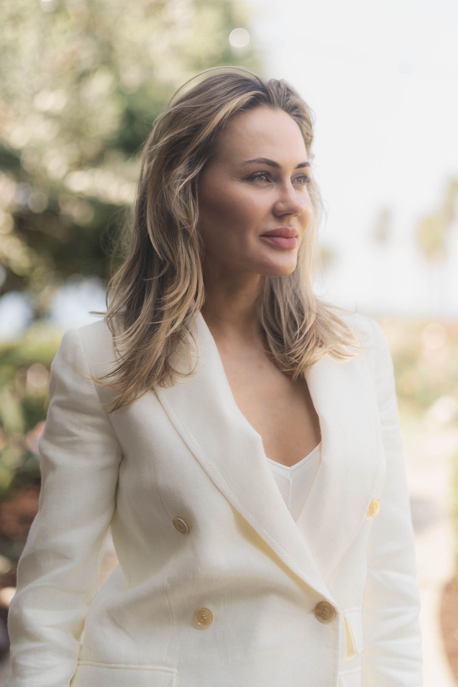 Professional headshot by Jelena's Photo