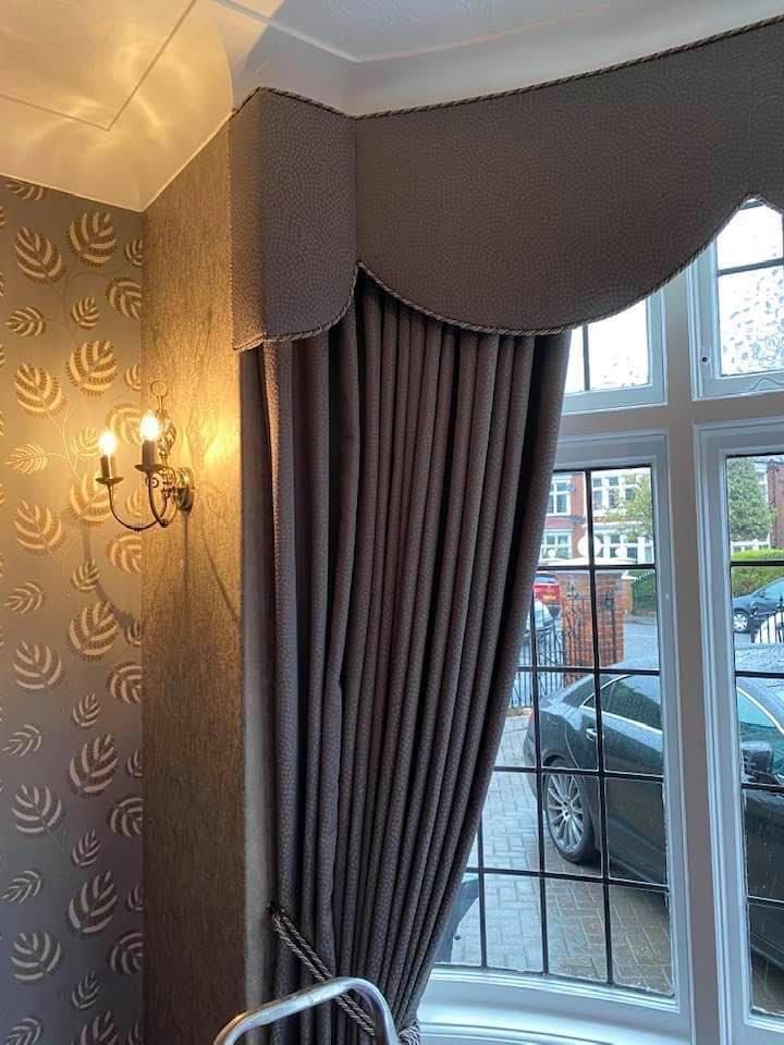 Curtains & Roman Blinds