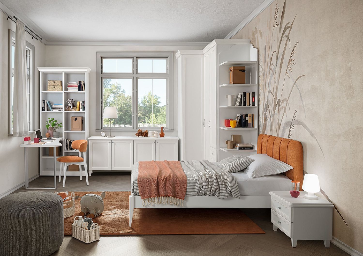 Una camera da letto con un letto, un comodino, una scrivania e degli scaffali.