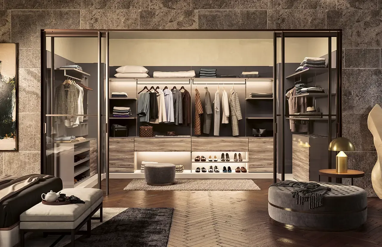 Rappresentazione artistica di una cabina armadio con porte scorrevoli in vetro.