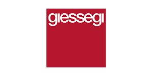Un quadrato rosso con la parola giessegi sopra.