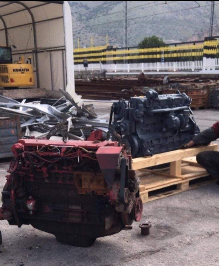 ricambi per macchine movimento terra