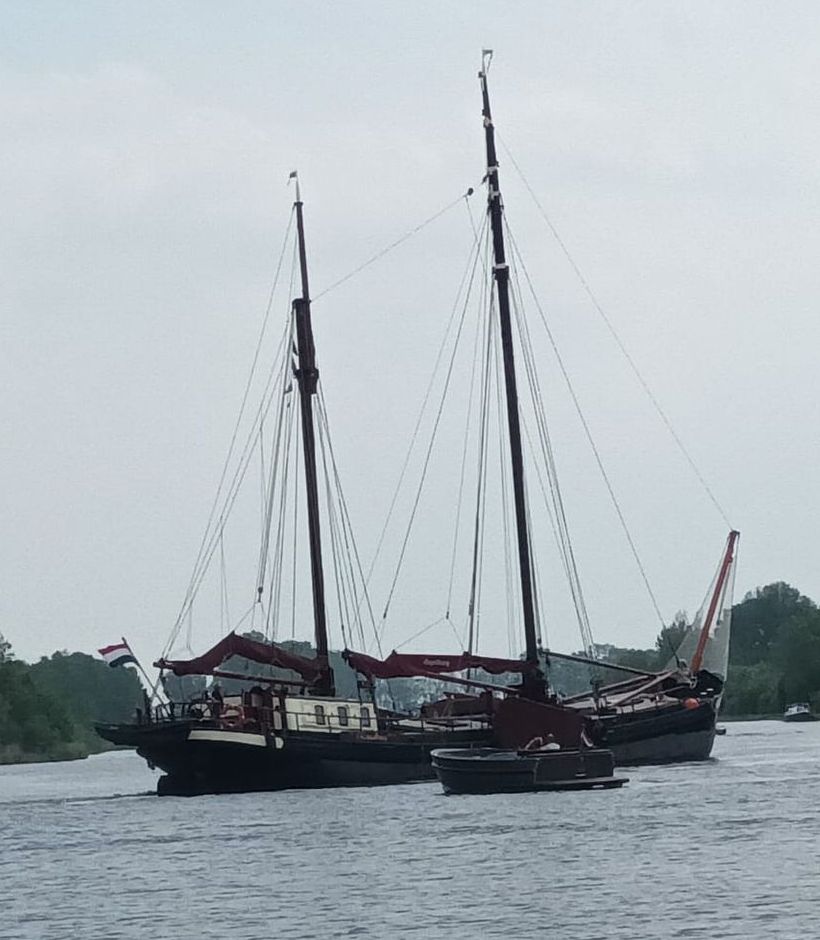 Klipper Engelburg afgemeerd op de Beulakerwijde.