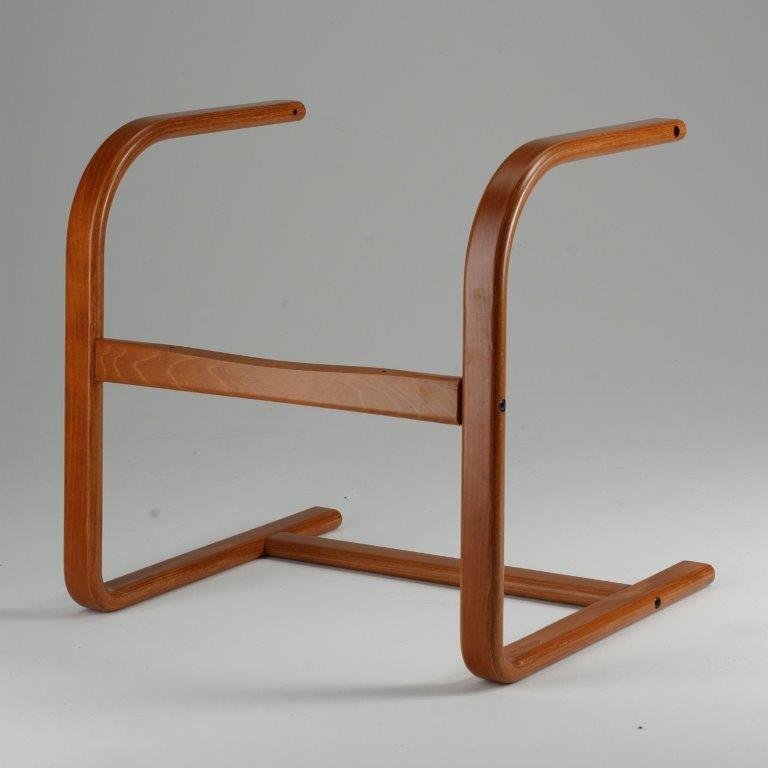 Wooden stem for visitor chair