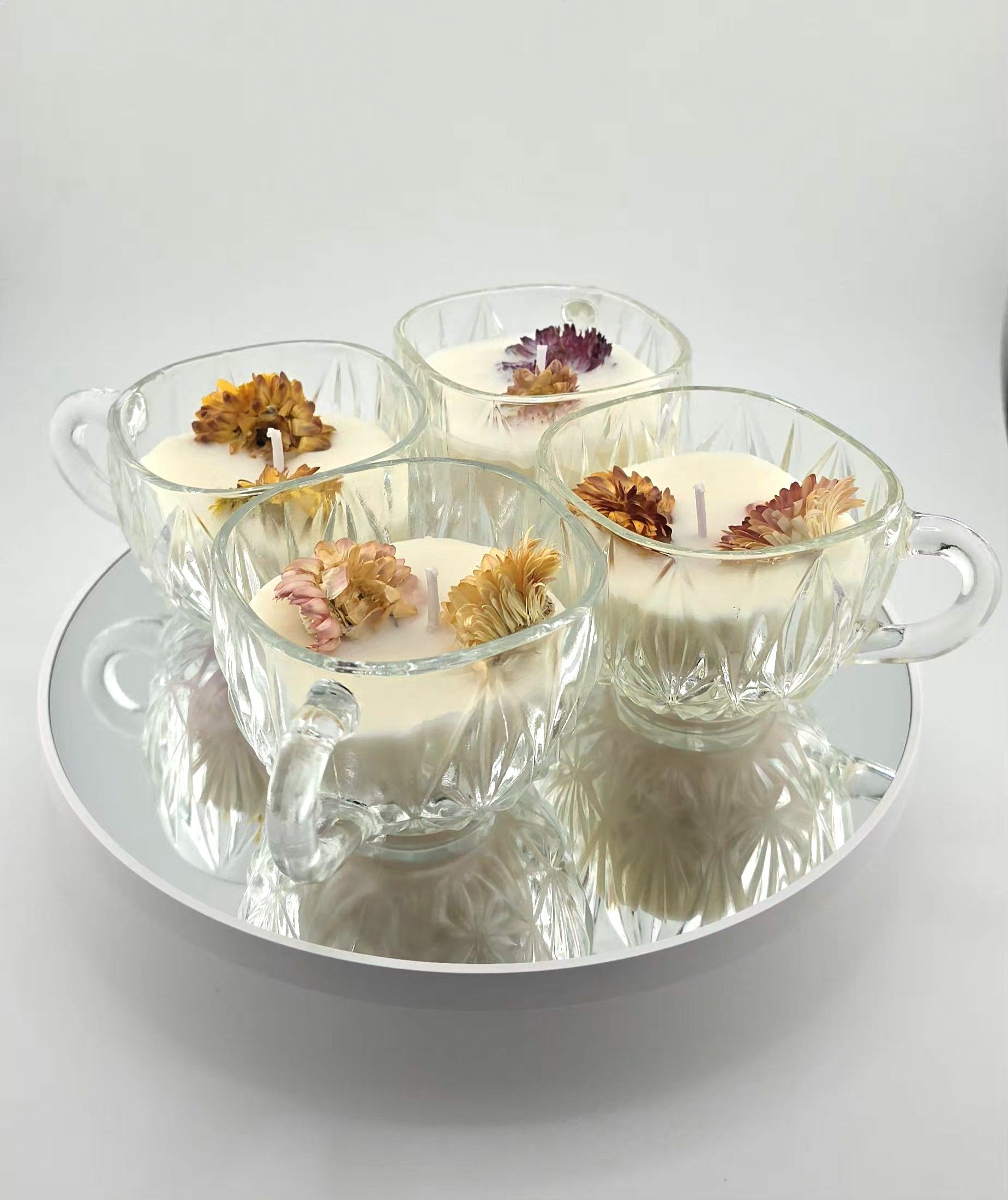 Upscaled Vintage Glass Candle with Chrysanthemums(Set of 4)