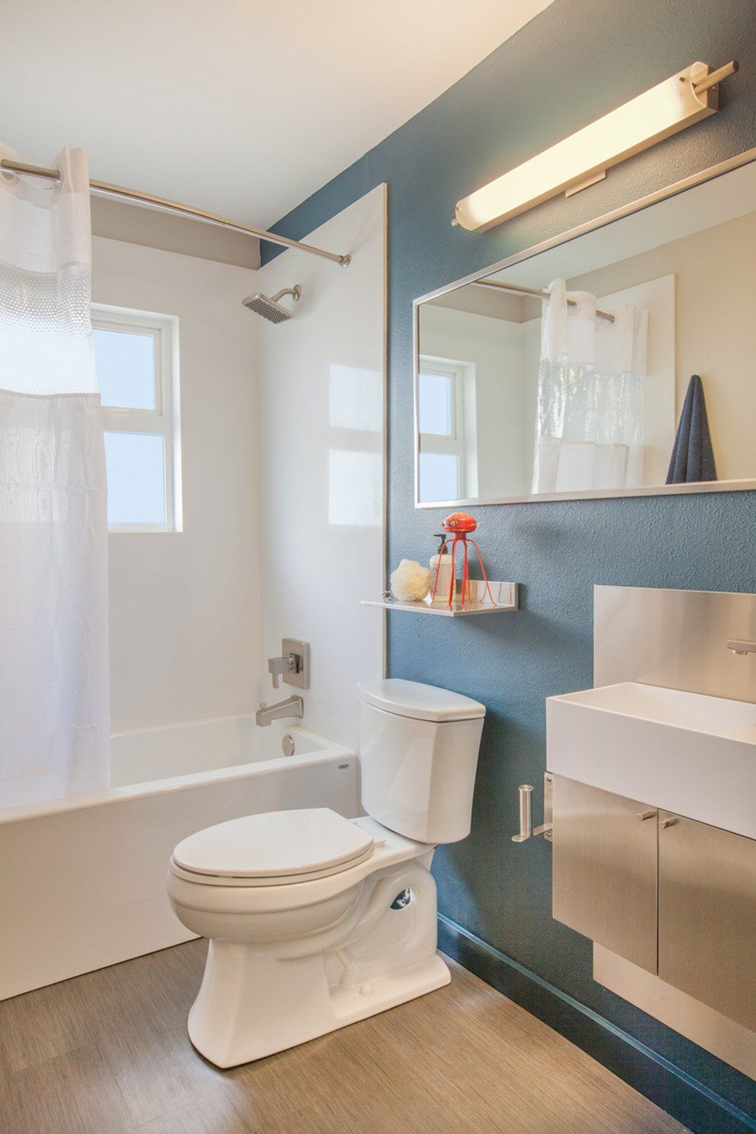 Troll Eye - Bathroom