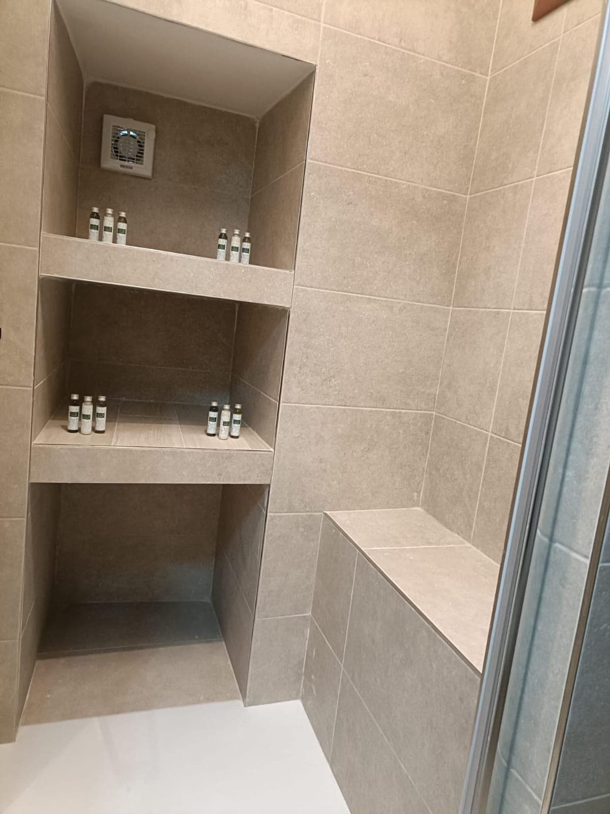 LA BIONDA LUNA BED AND BREAKFAST