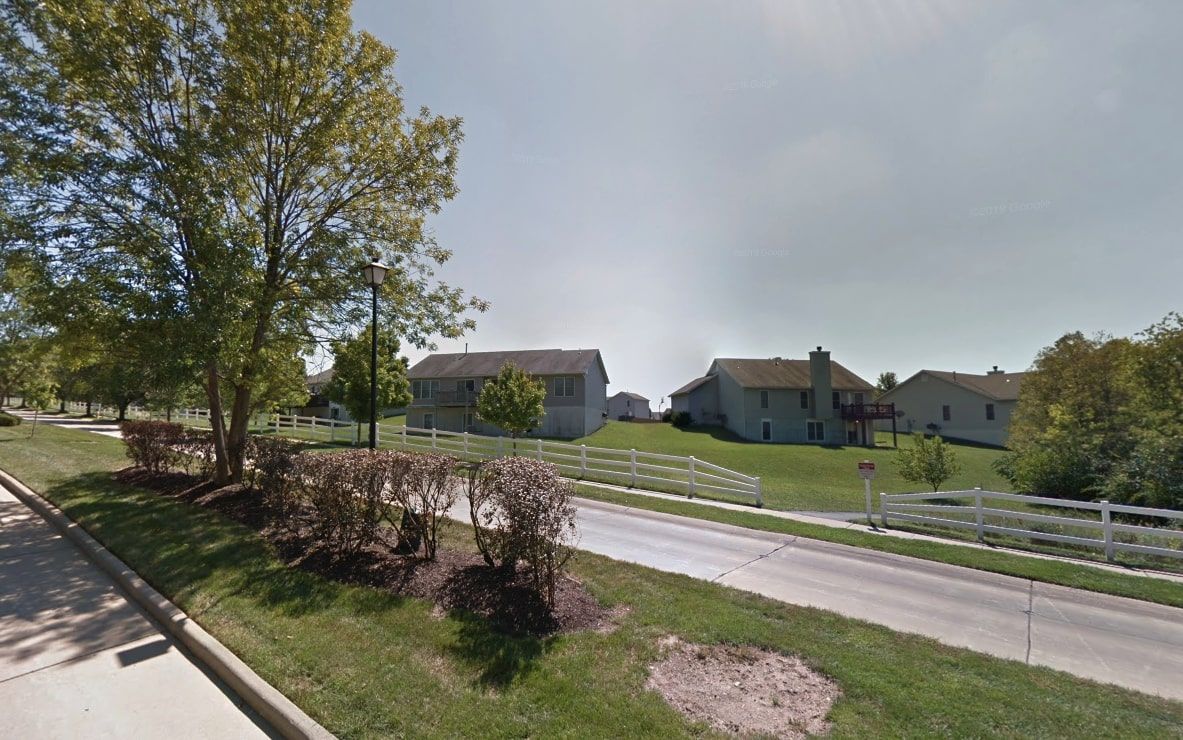 The roads of Stone Meadows with nicely paved concrete and lush green medians