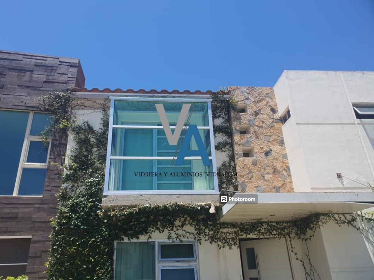 VIDRIOS Y ALUMINIOS VIDRALUM 