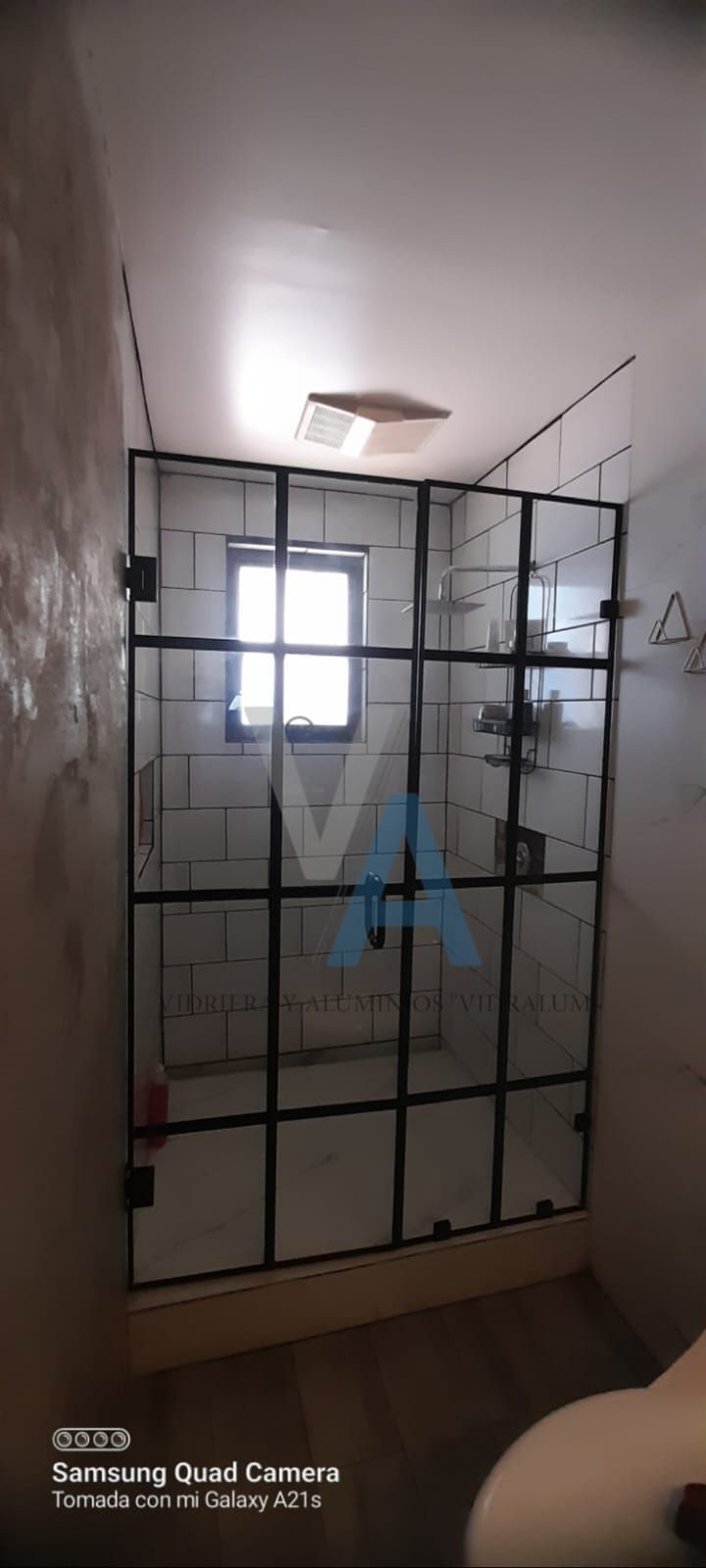 VIDRIOS Y ALUMINIOS VIDRALUM 