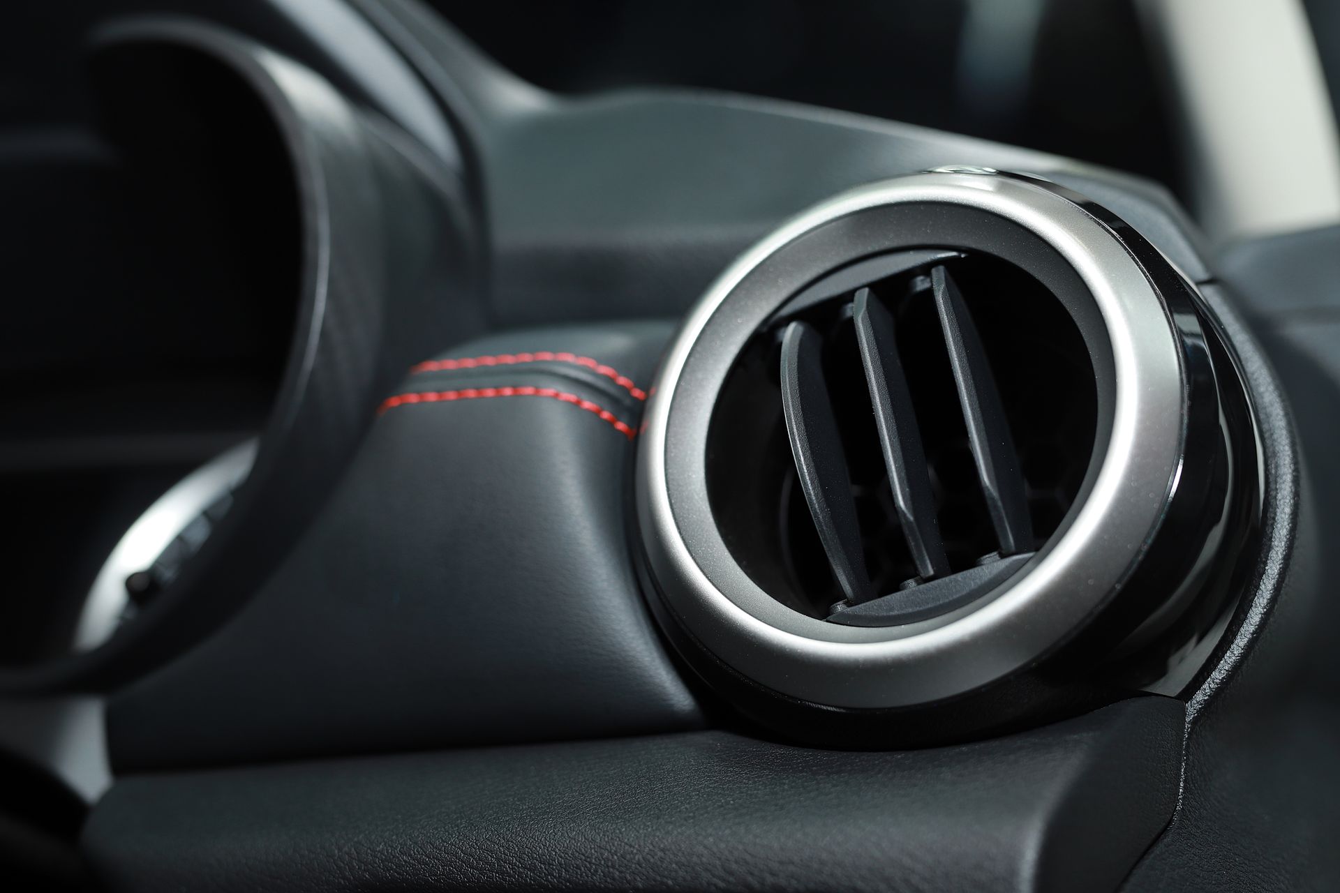 Car cooling system Car air conditioning inspection.