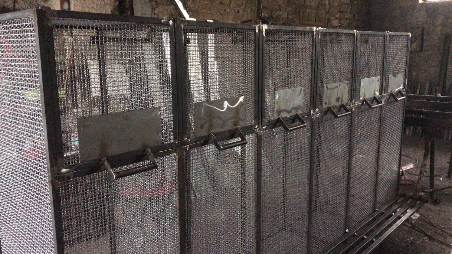 strutture in ferro per arredo su misura