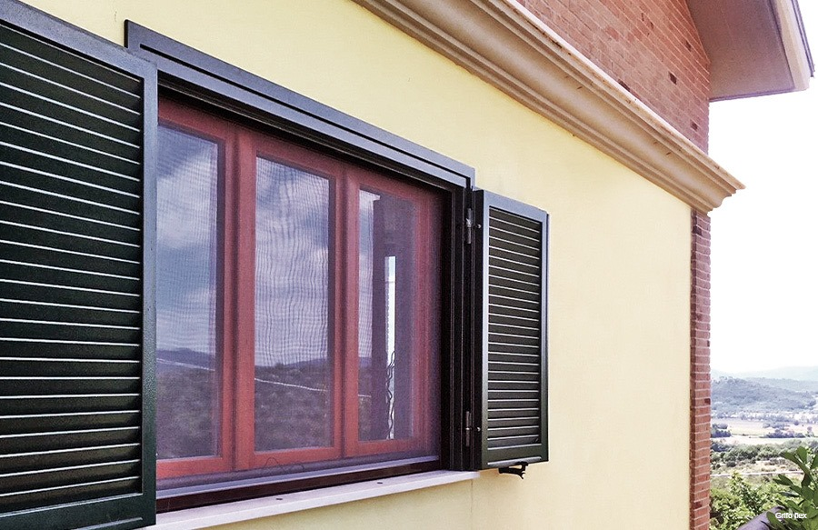 finetre con persiana