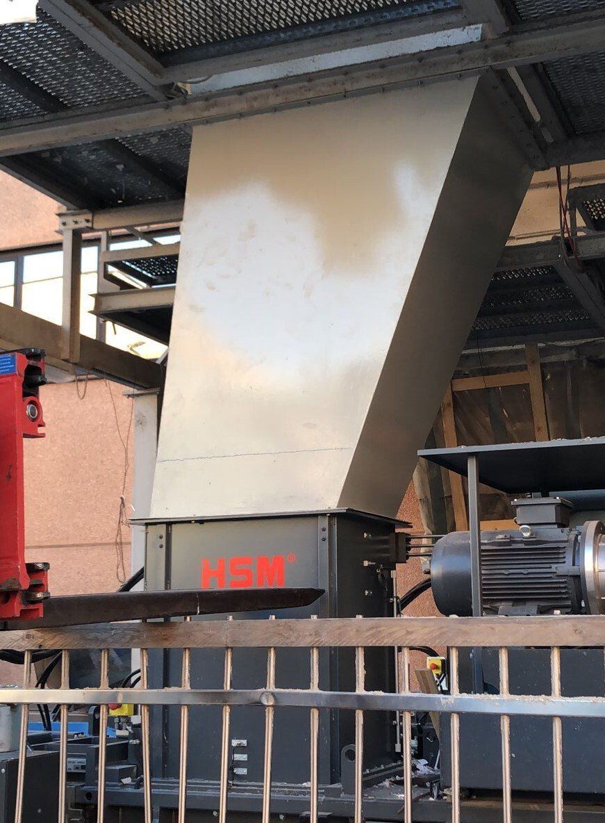 attrezzo per produzione di carpenteria metallica a pavia