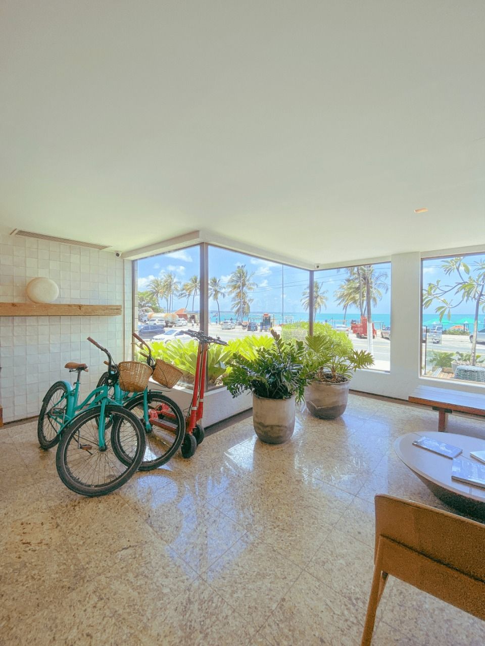 Bicicleta verdes, na recepção do Hotel Ponta Verde Maceió.