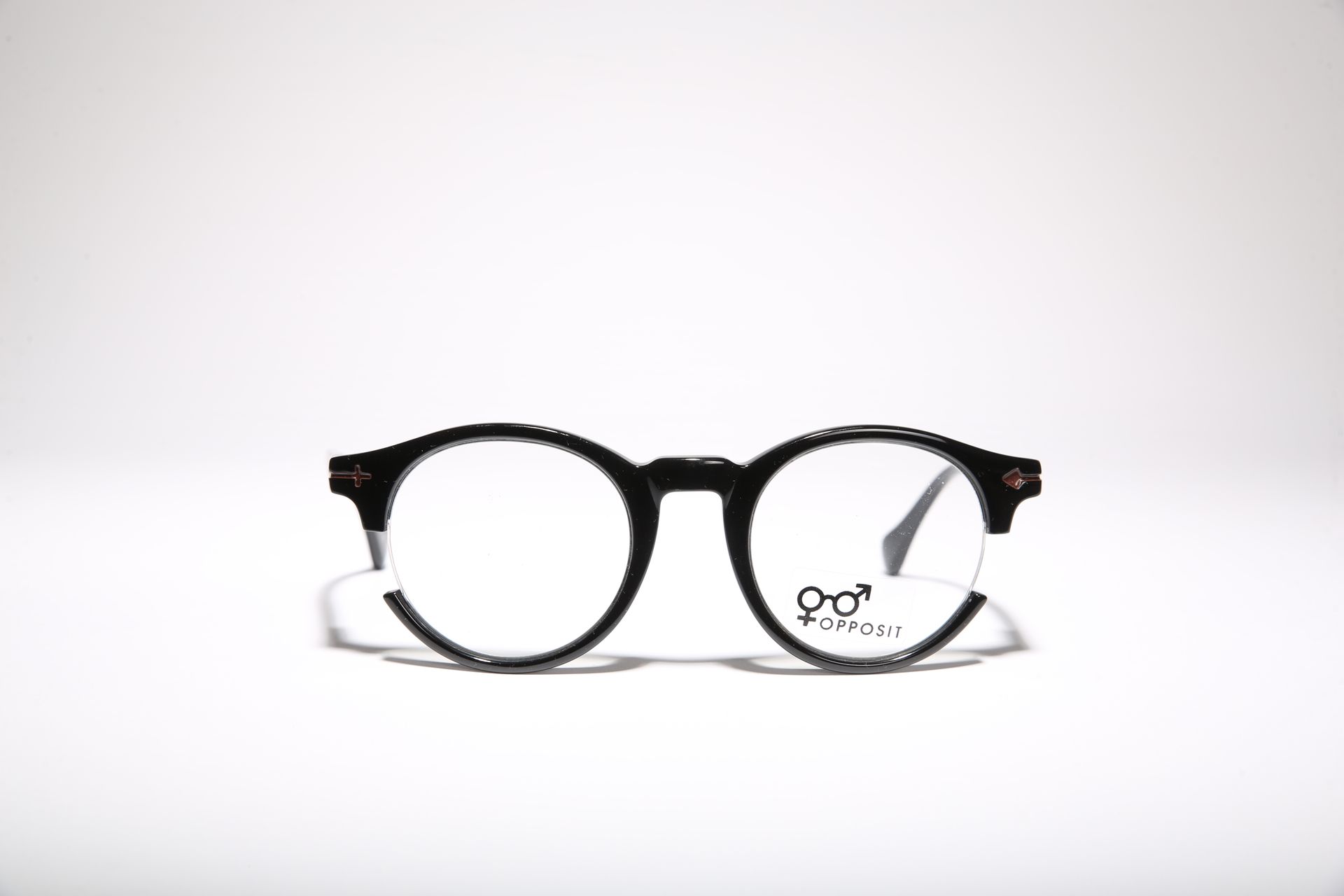 occhiali da vista a Como con montatura nera