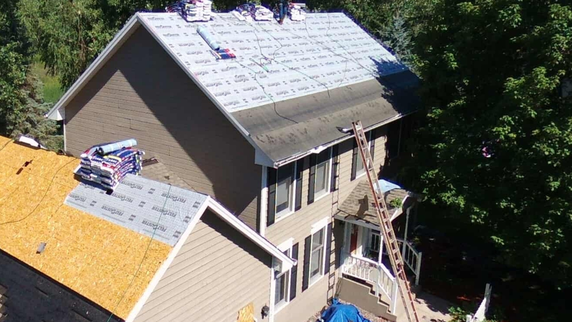 Roofing Dumpster Rental img