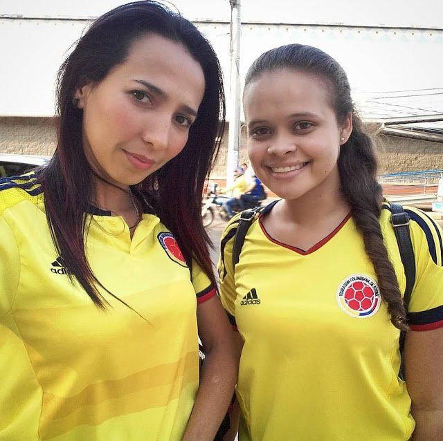 Beautiful Colombian Football Girls