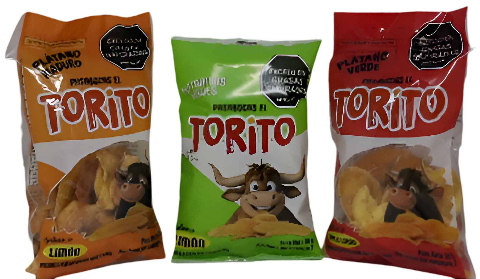 Tres bolsas de torito chips están una al lado de la otra sobre un fondo blanco.