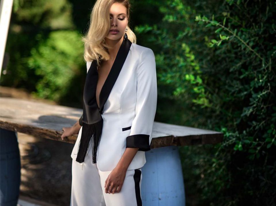 abito donna elegante di colore bianco