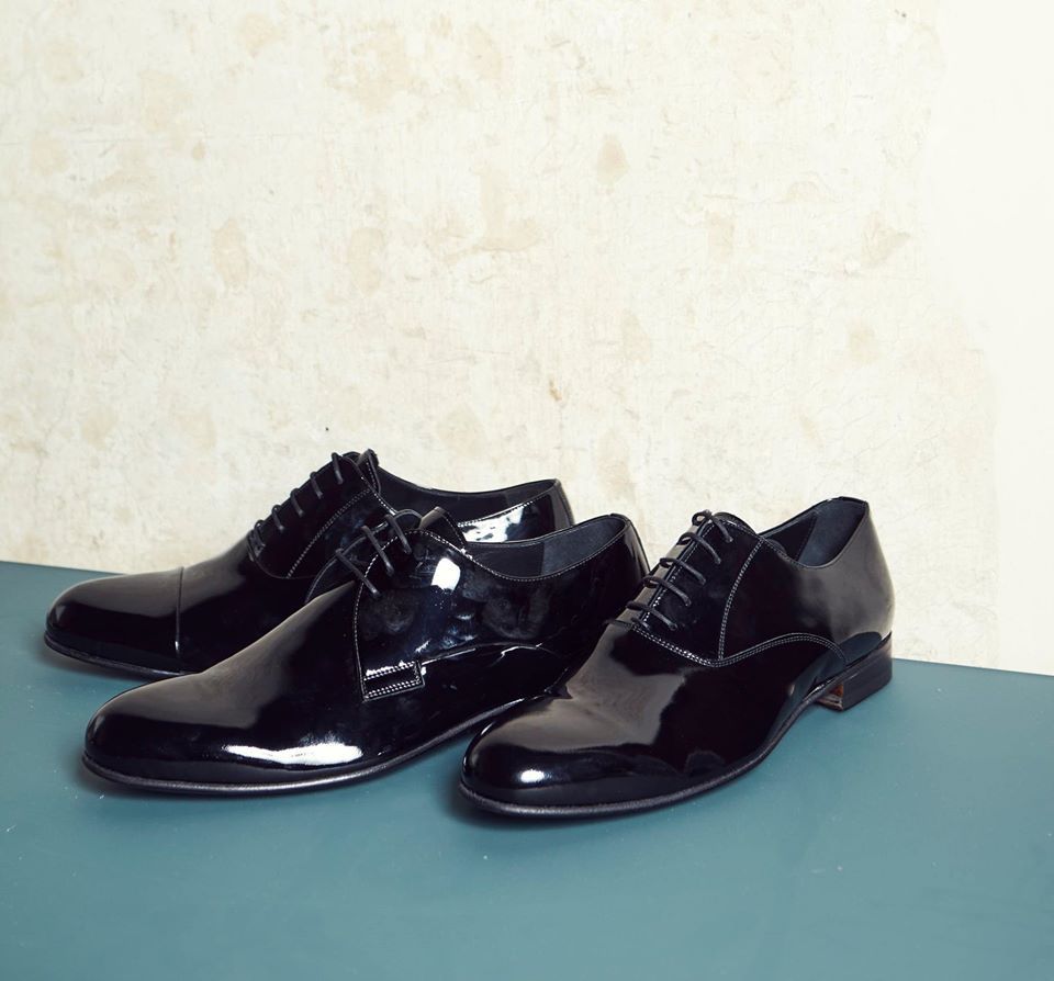 scarpe nere lucide sposo