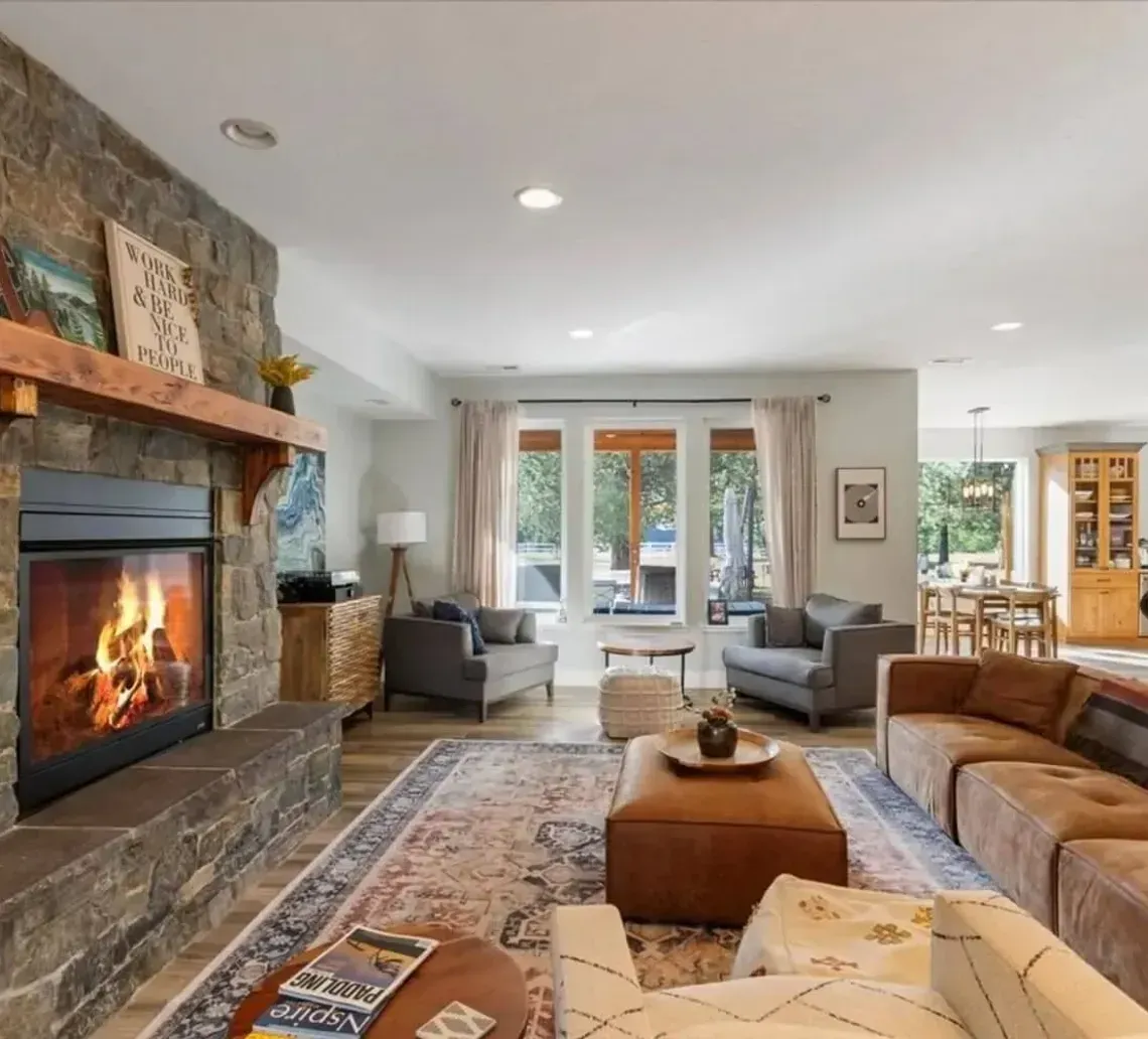 aaron-goodman-anderson-purewest-real-estate-agent-faq-image