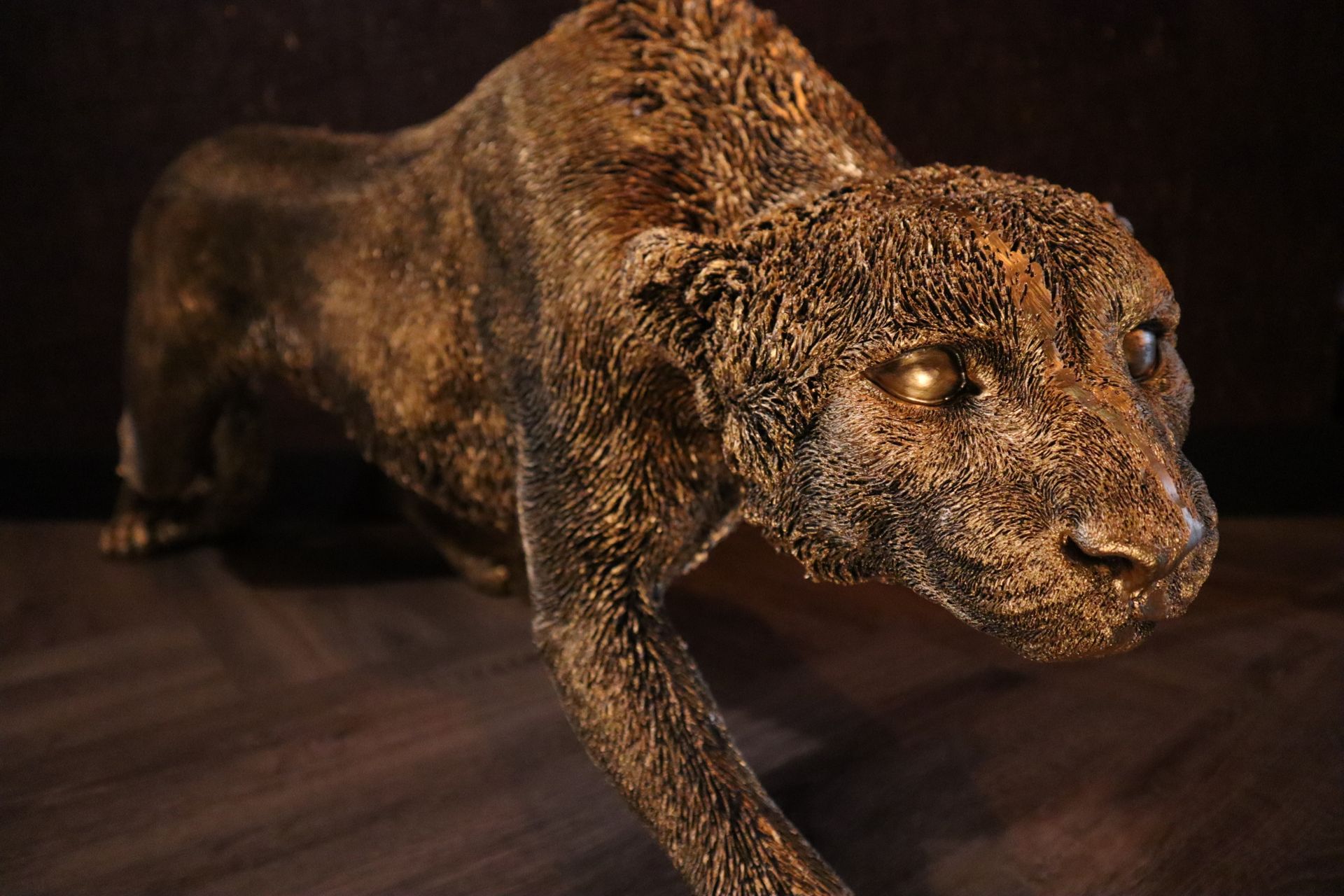 Decoratief jachtluipaard beeld 125 cm goud safari dierenbeeld voor woonkamer