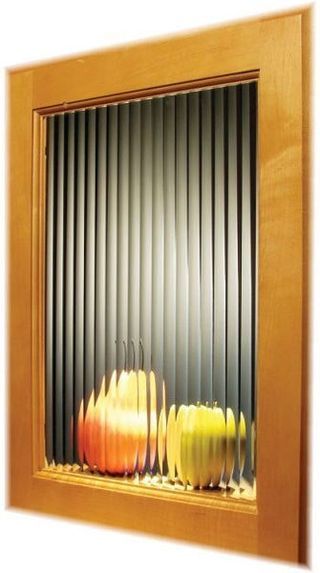 Reeded pattern glass