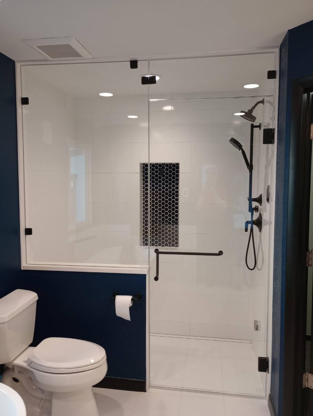 Black hardware steam shower enclosure