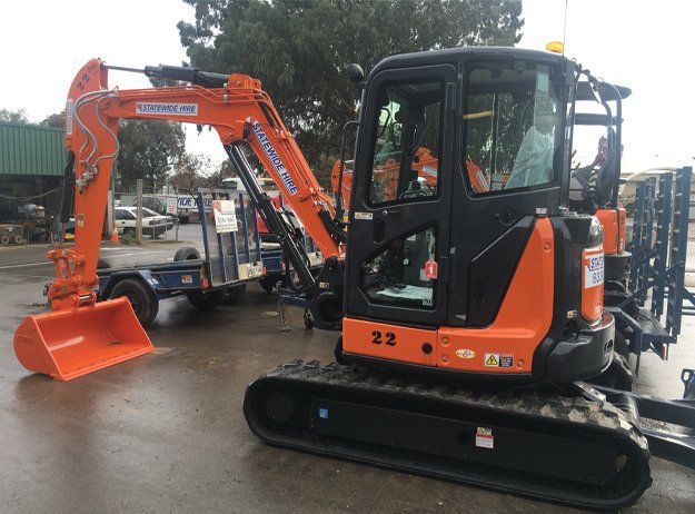 5-Tonne-Excavator-Hire-Adelaide-Hitachi-ZX50U